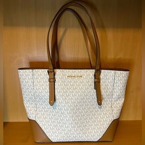 Michael Kors Aria Large Tote Handbag